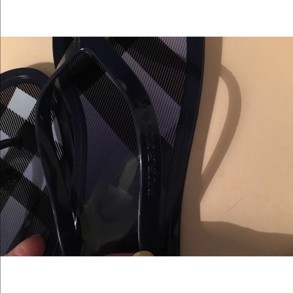 Burberry jelly navy flip flops right 38 left 39 - Picture 6 of 7